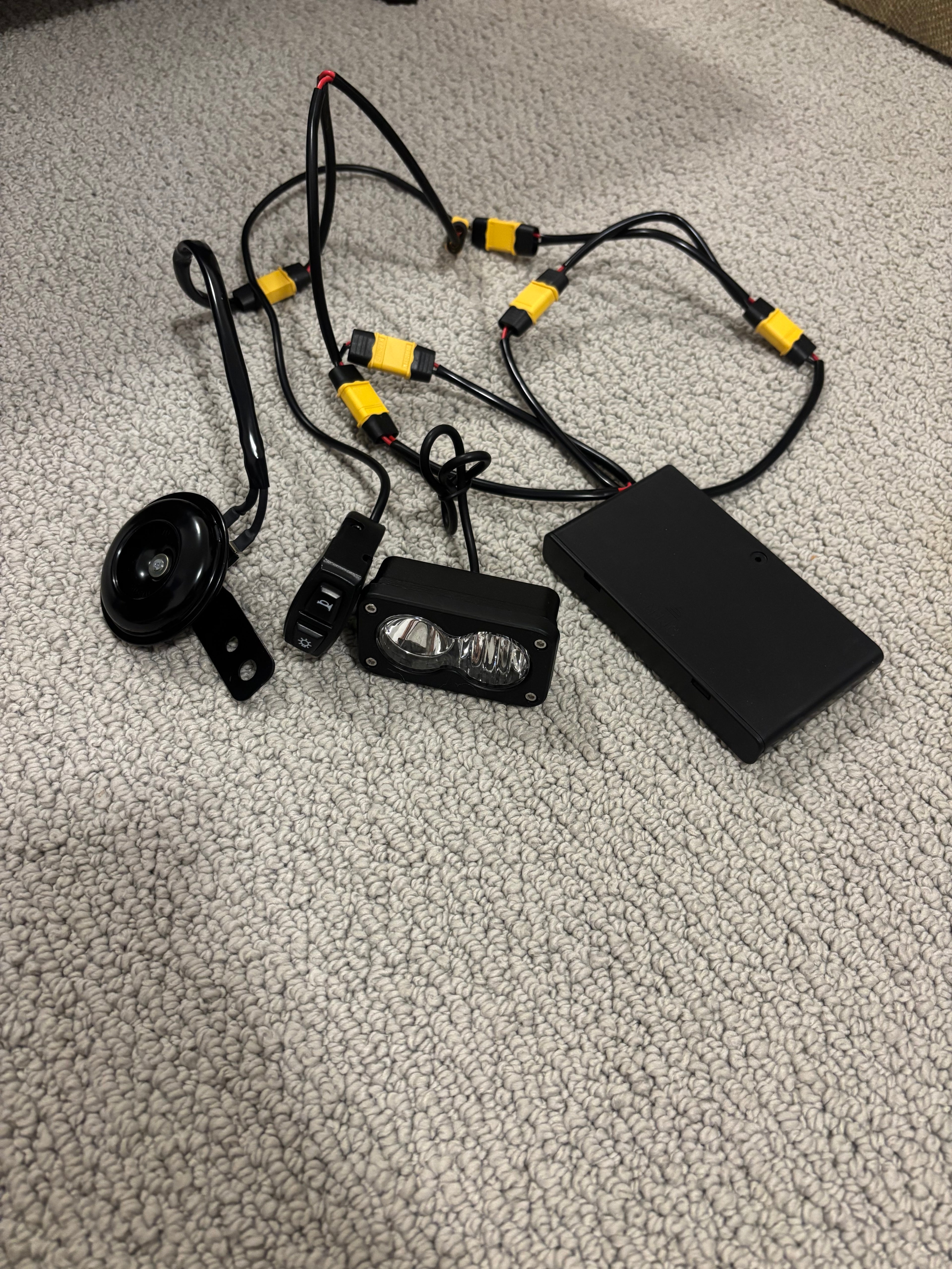 Battery powered Baja+ horn combo