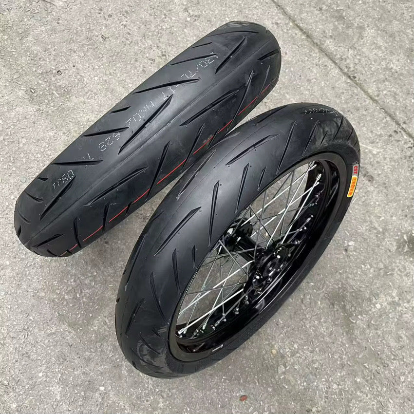 Black Surron ultra bee supermotos